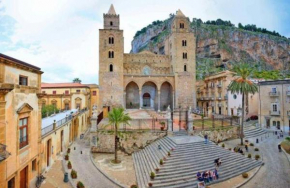 Отель Cefalu' centro storico, Чефалу